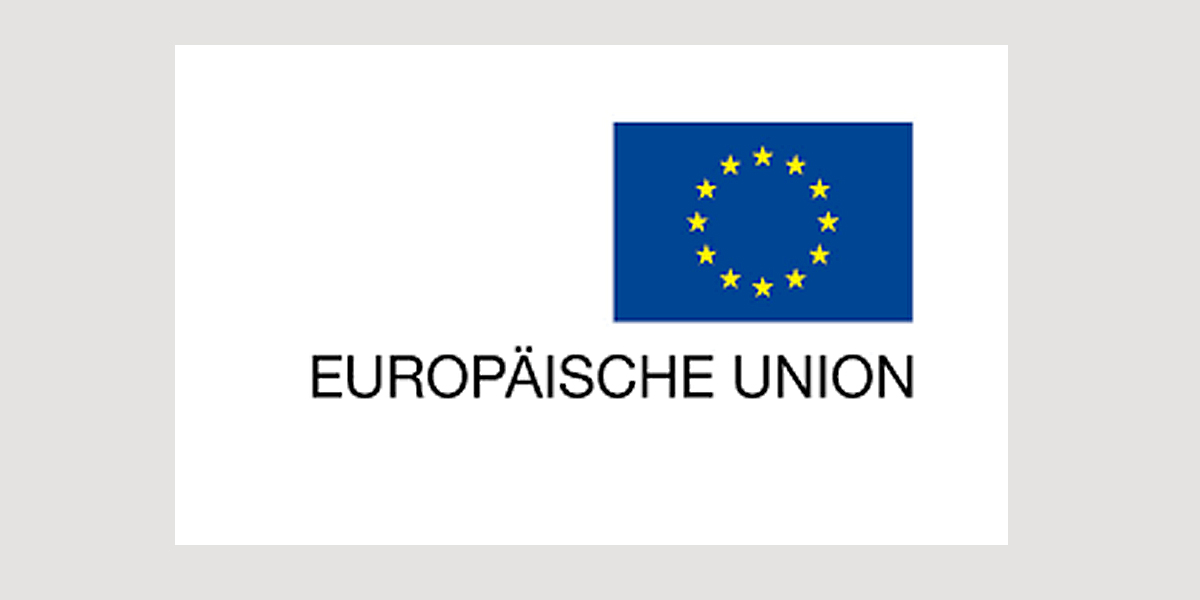 EU-Logo-rechts-unter-der-Fahne