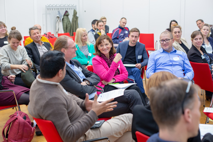 Arbeit in den verschiedenen Themenworkshops (Foto: Caro Kadatz)