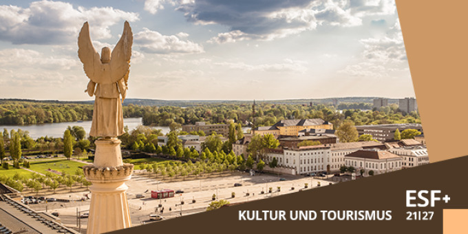 Luftbild von Potsdam mit Blick auf den Lustgarten.