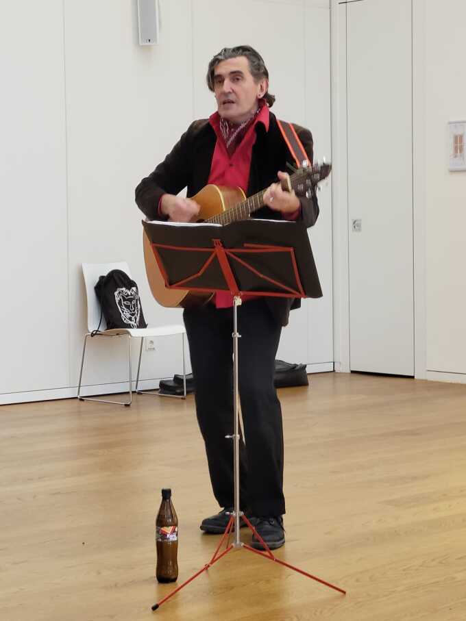 Der Musiker Sergio Amico (Foto: Polina Fromiller)